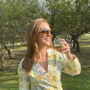 Meet your Posher, Ryane